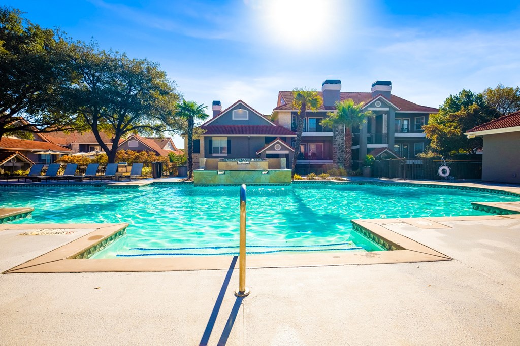 Amethyst pool area